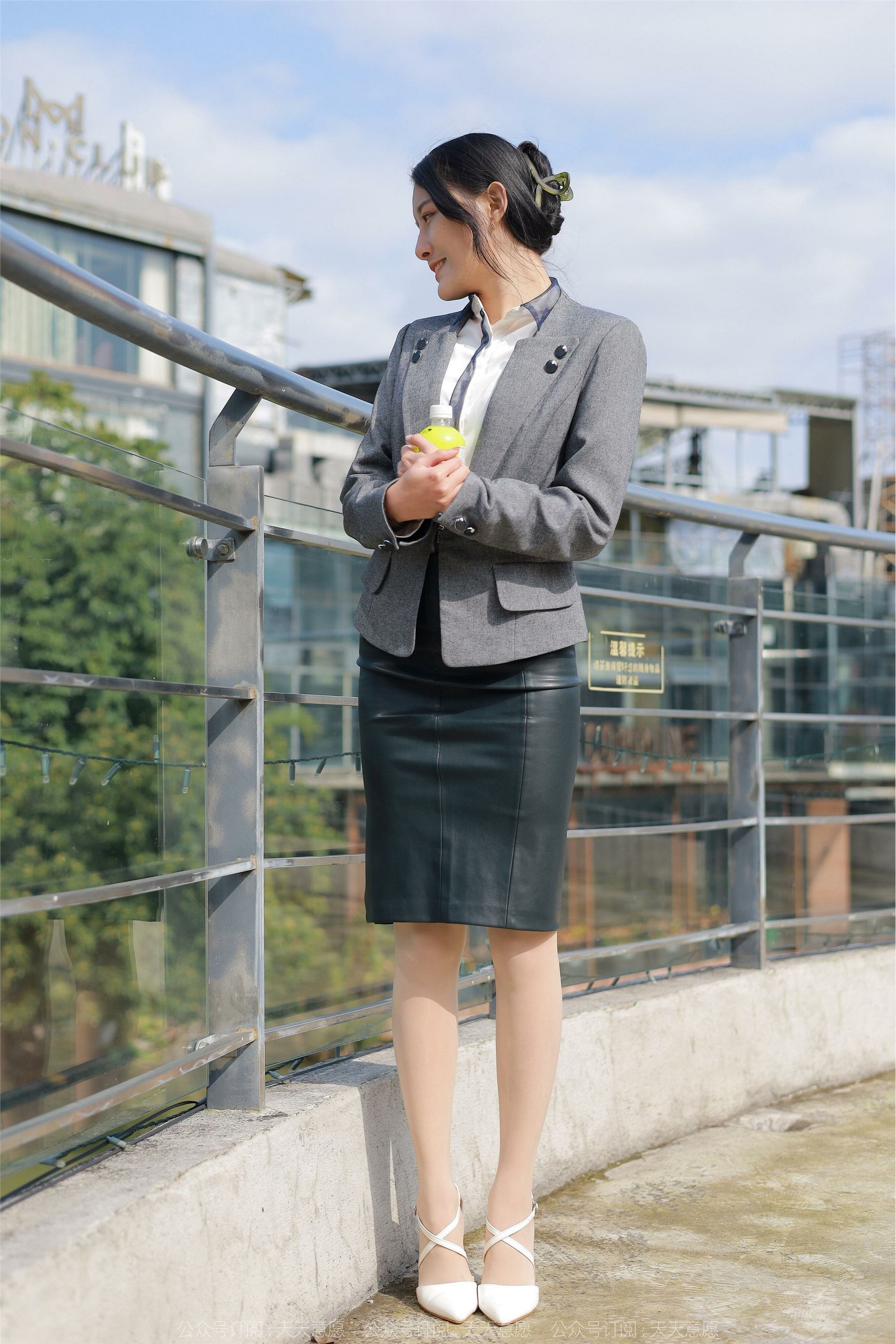 IESS异思趣向  2022.04.22 丝享家 1067：婉萍《转角遇见她》